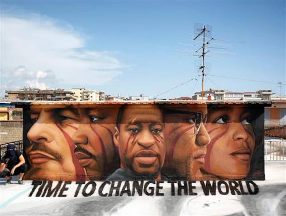 A Napoli est Jorit dedica un murale a George Floyd