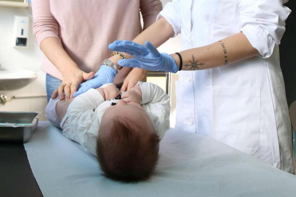 Vaccini a bambini, pediatra: nessuna paura, vanno protetti