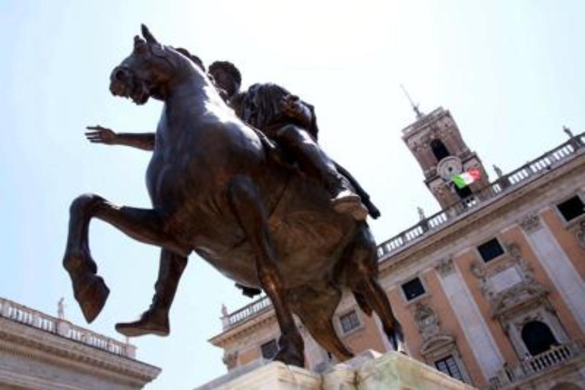 Roma, Marra torna libero: «Raggi mi scongiurò di tornare dall'aspettativa»