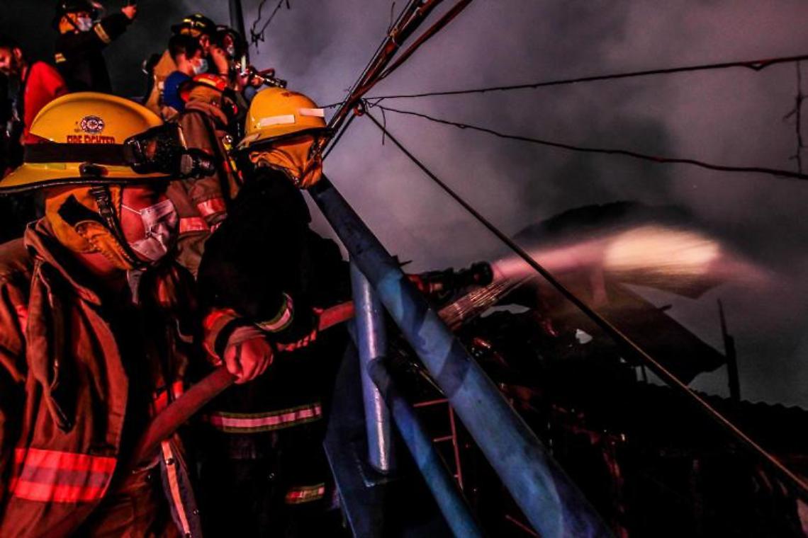Precipita aereo militare con 85 persone a bordo