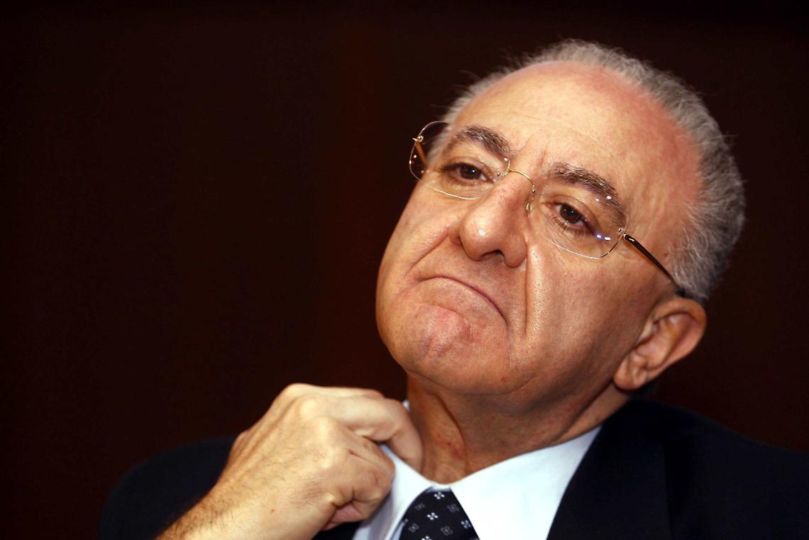 De Luca: «Nel Pd ci sono le pippe»
