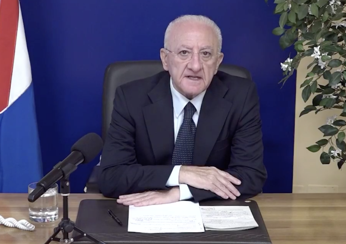 De Luca: «Nuovo concorso della Regione per 5mila giovani»