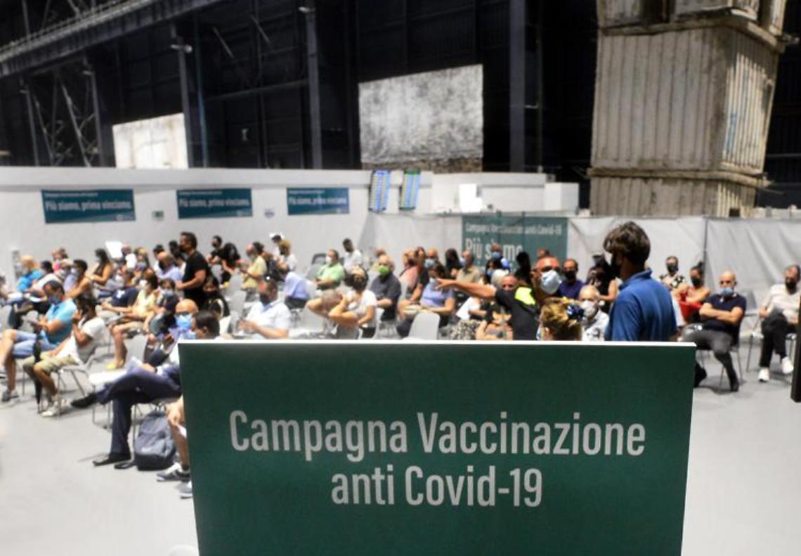 Vaccini covid, oltre 2,8 milioni di dosi in arrivo
