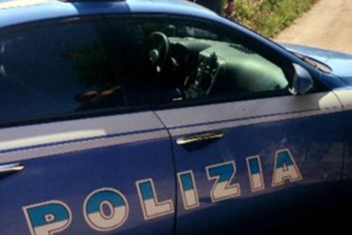 Adescava ragazzini con denaro e sigarette, arrestato 52enne a Siena