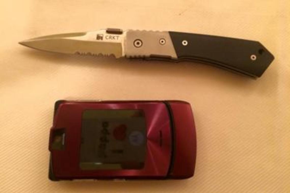 Un coltellino e un vecchio cellulare, Sollecito recupera i suoi effetti personali in Procura