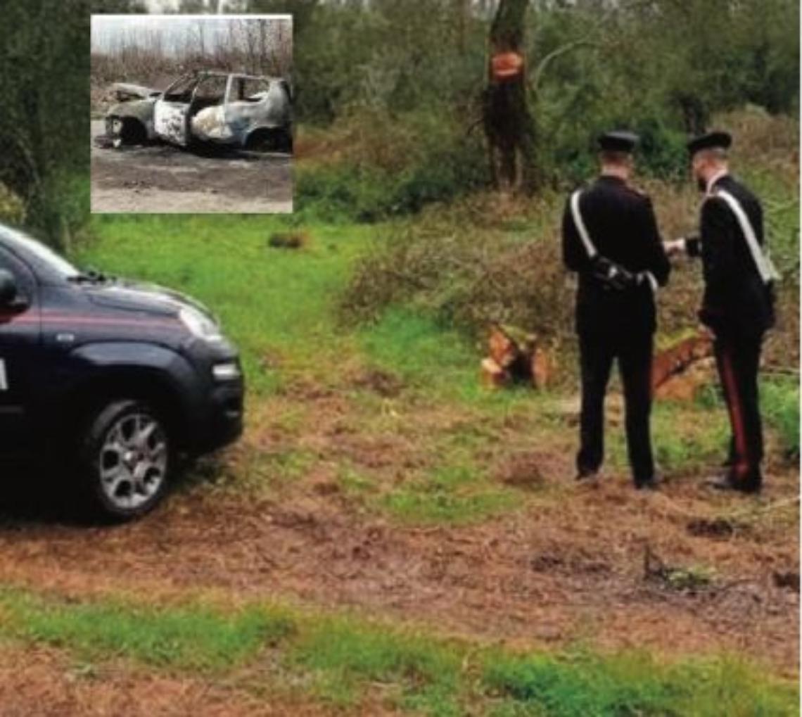 Trovato carbonizzato in auto, è giallo