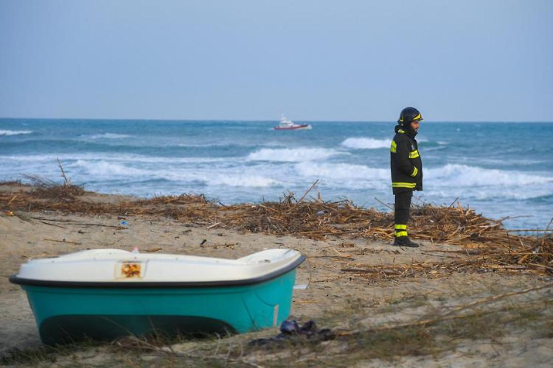 Strage migranti, trovato un altro bambino: 70 i corpi recuperati