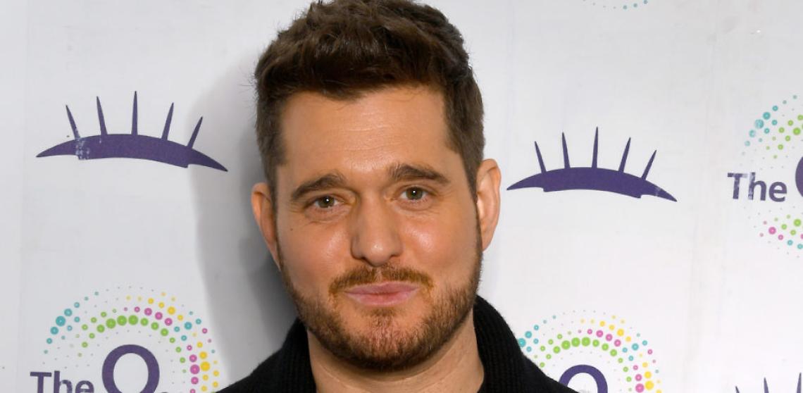 Michael Bublé contagia i social di gioia con il suo annuncio: «Mio figlio è guarito»