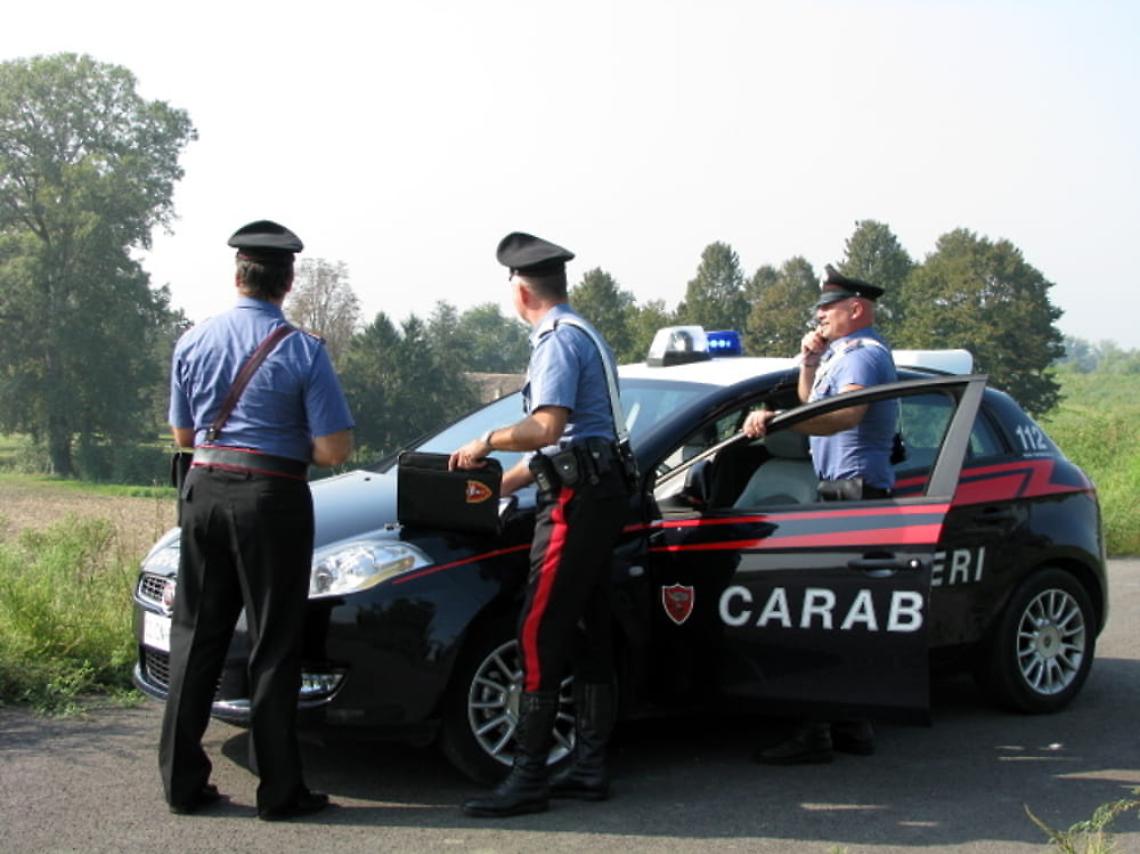 Trovato cadavere con ferite alla testa nelle campagne del Casertano