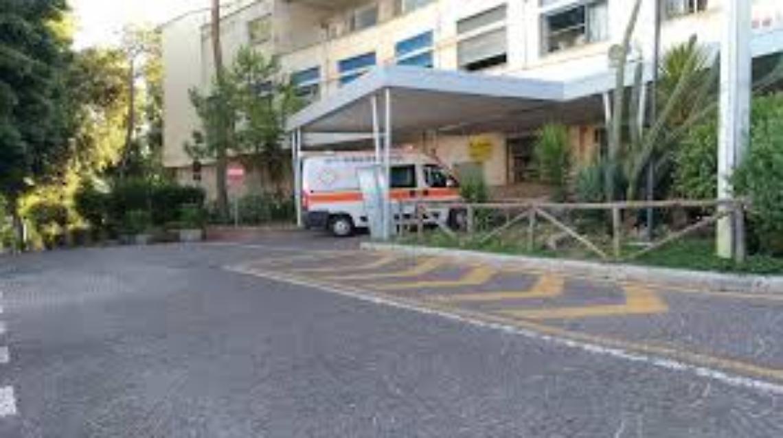 Muore dopo intervento allo stomaco