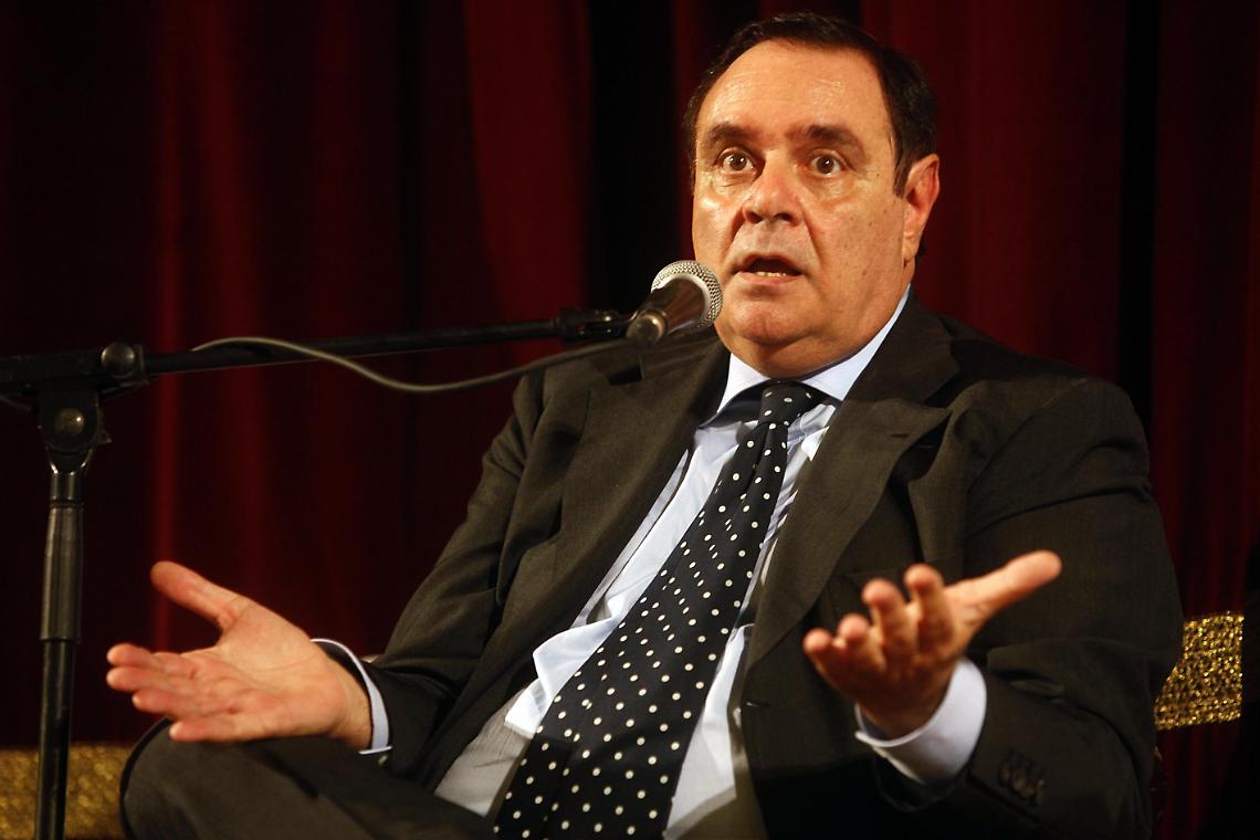 Mastella scuote il Campo Largo