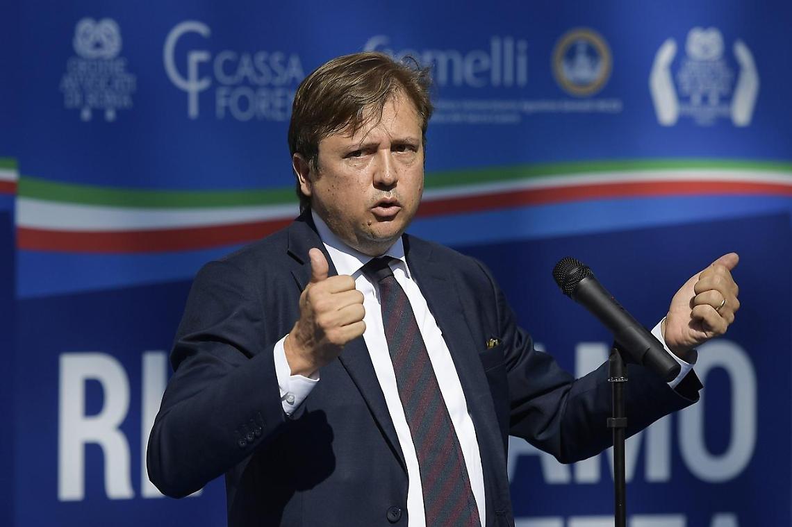 Sileri: «Pronti a chiudere le frontiere»
