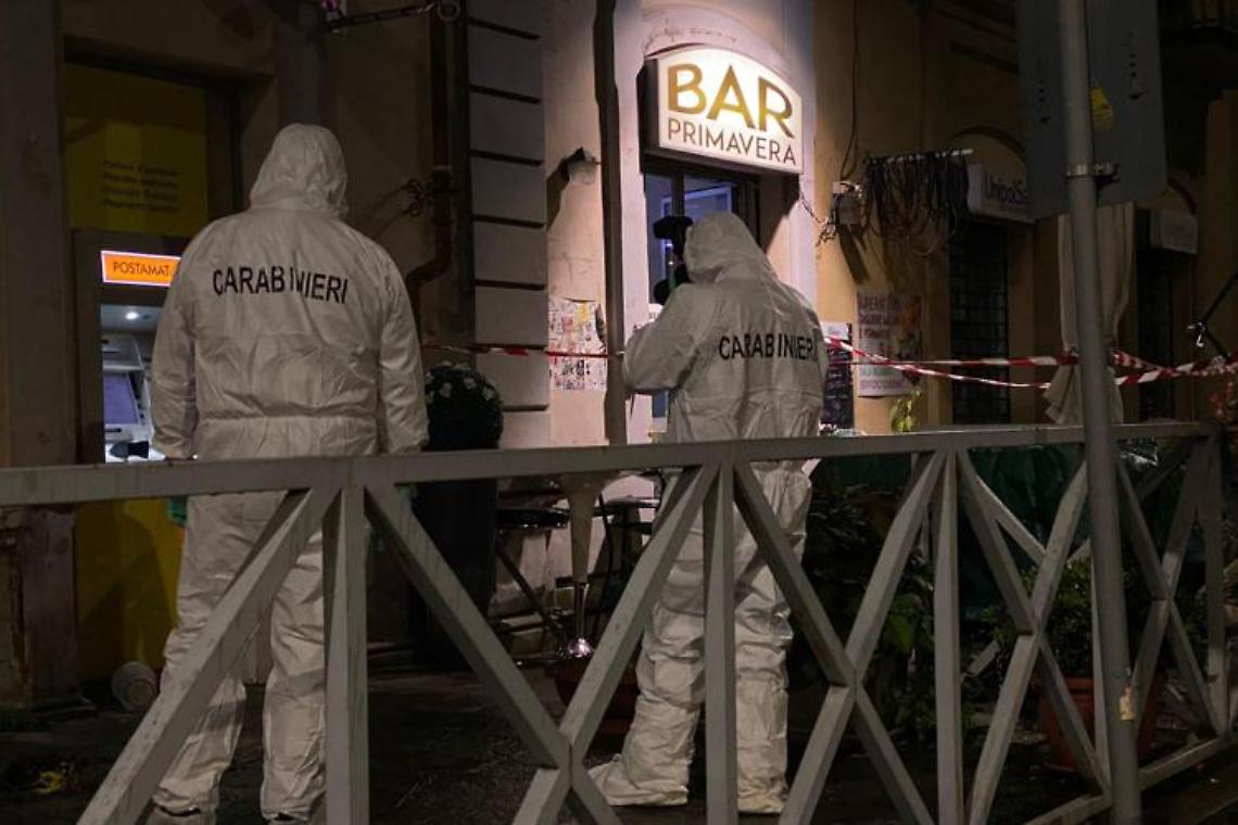 Ragazza  entra in un bar e viene uccisa a coltellate: fermato un uomo