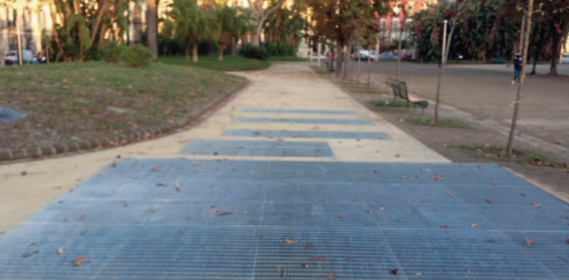 Linea 6, le griglie della metro in Villa Comunale
