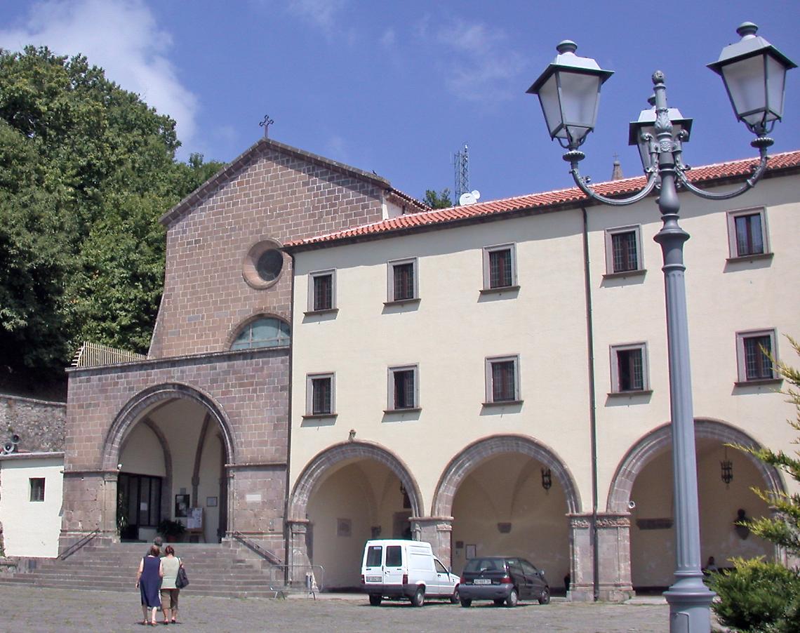 Raid vandalico al Santuario dei Lattani, è il secondo nel Casertano