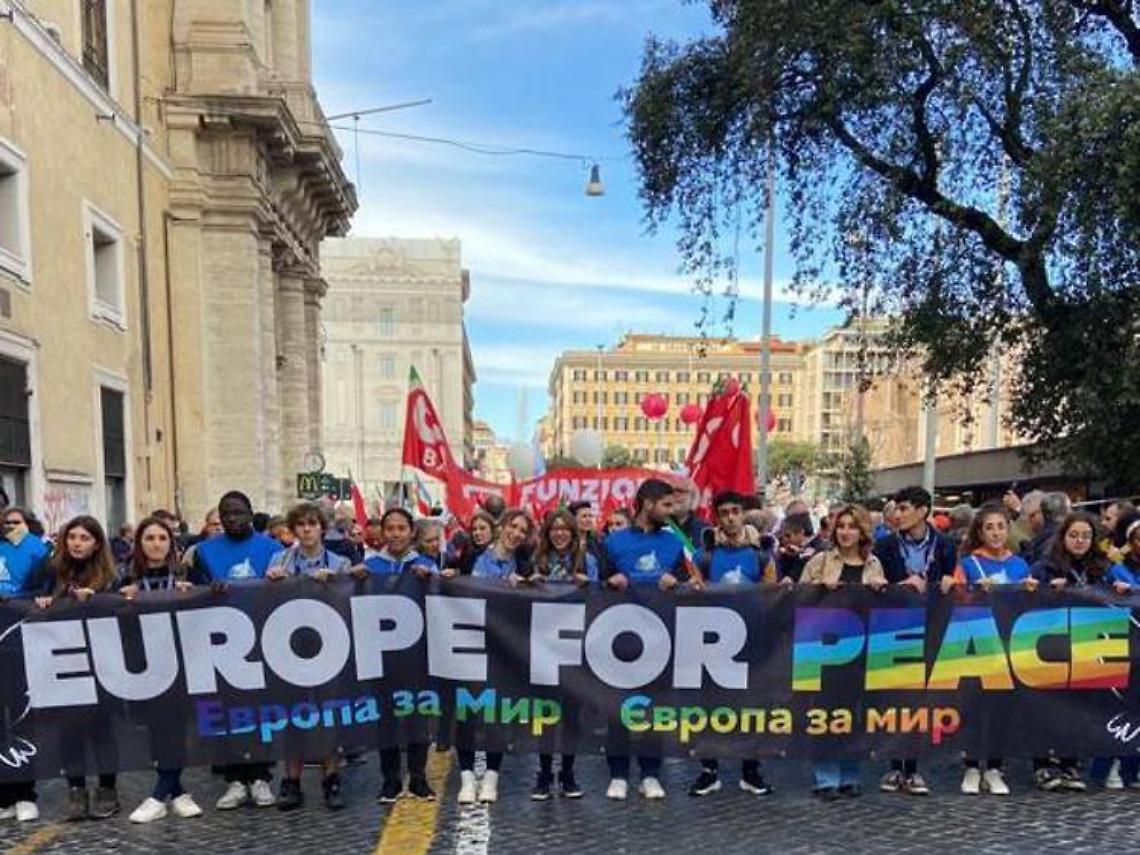 Manifestazione pace Roma, 30mila per corteo 'Europe for Peace'