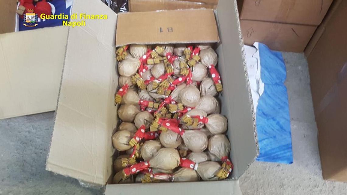 Capodanno, sequestrata oltre una tonnellata di botti illegali: due arresti