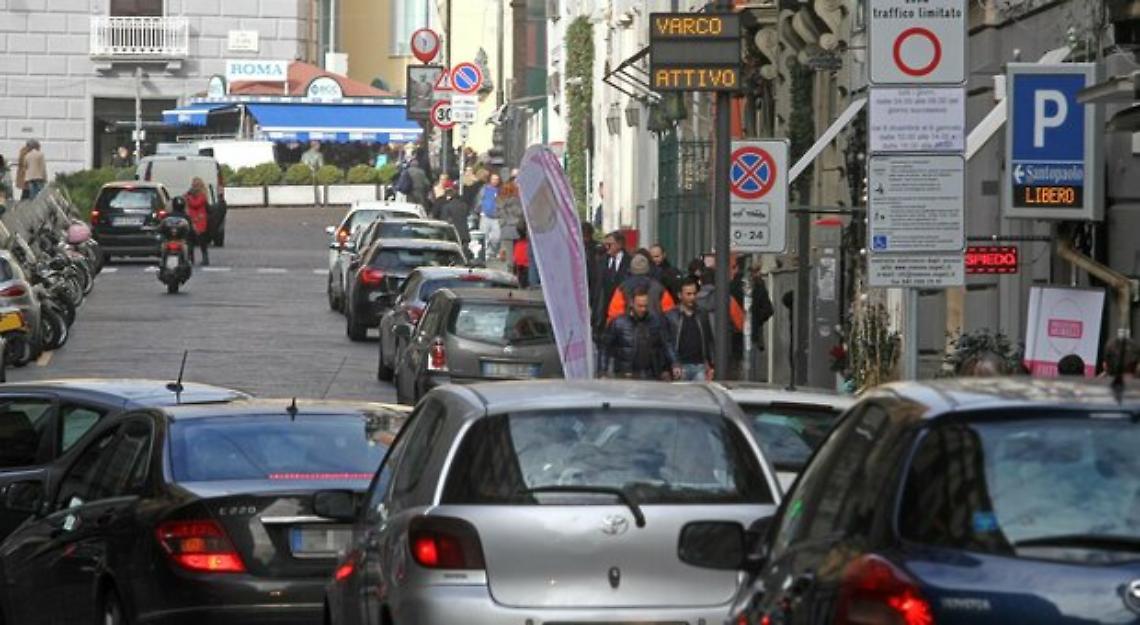 Ztl “Morelli, Filangeri, Mille" dall'8 dicembre al 6 gennaio