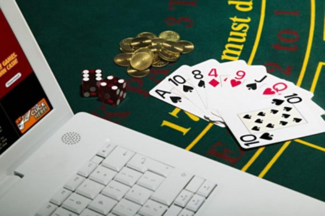 Napoletano vince 700mila euro al casinò online, ma per i giudici il bookmaker non deve pagare