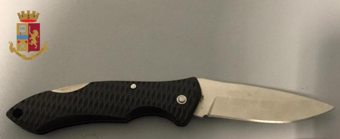 Vicaria, in giro con coltello e forbici: 4 denunciati