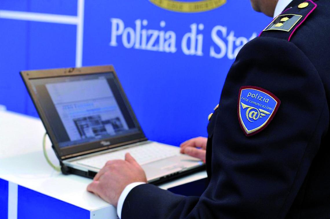 Napoli, 60 frodi con tecnica del phishing: 5 indagati