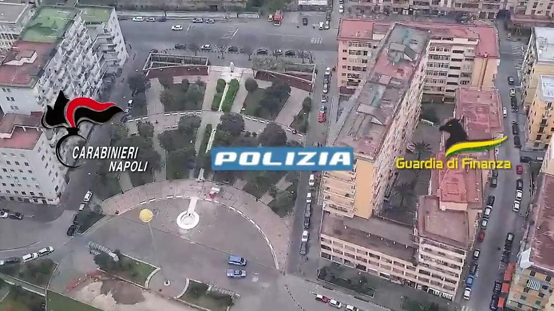 Fuorigrotta assediata dalle forze dell’ordine: in azione 200 uomini e un elicottero