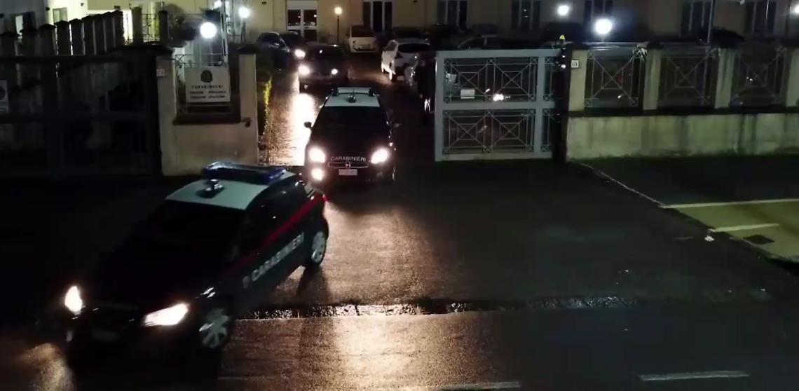 Minacce a perito assicurativo, due in manette