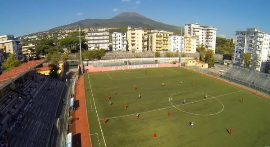 Torre del Greco, sequestrata la tribuna dello stadio
