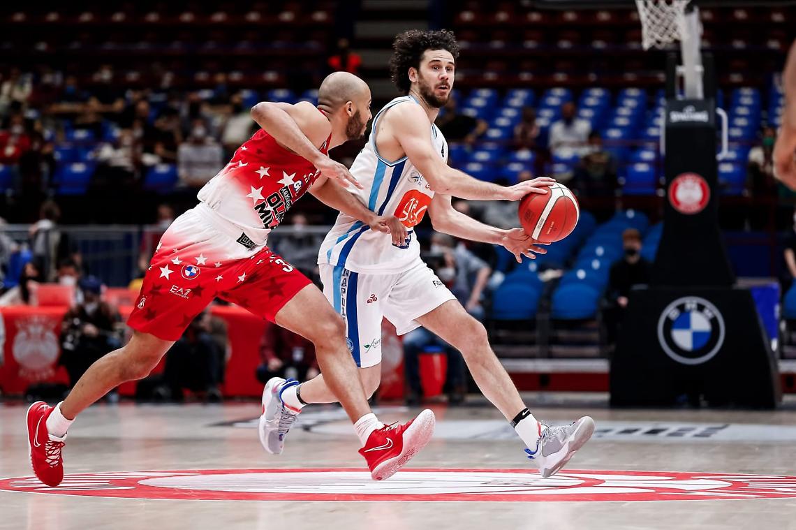 Gevi Napoli, domenica sera l'ultimo match della stagione con Pesaro al Palabarbuto