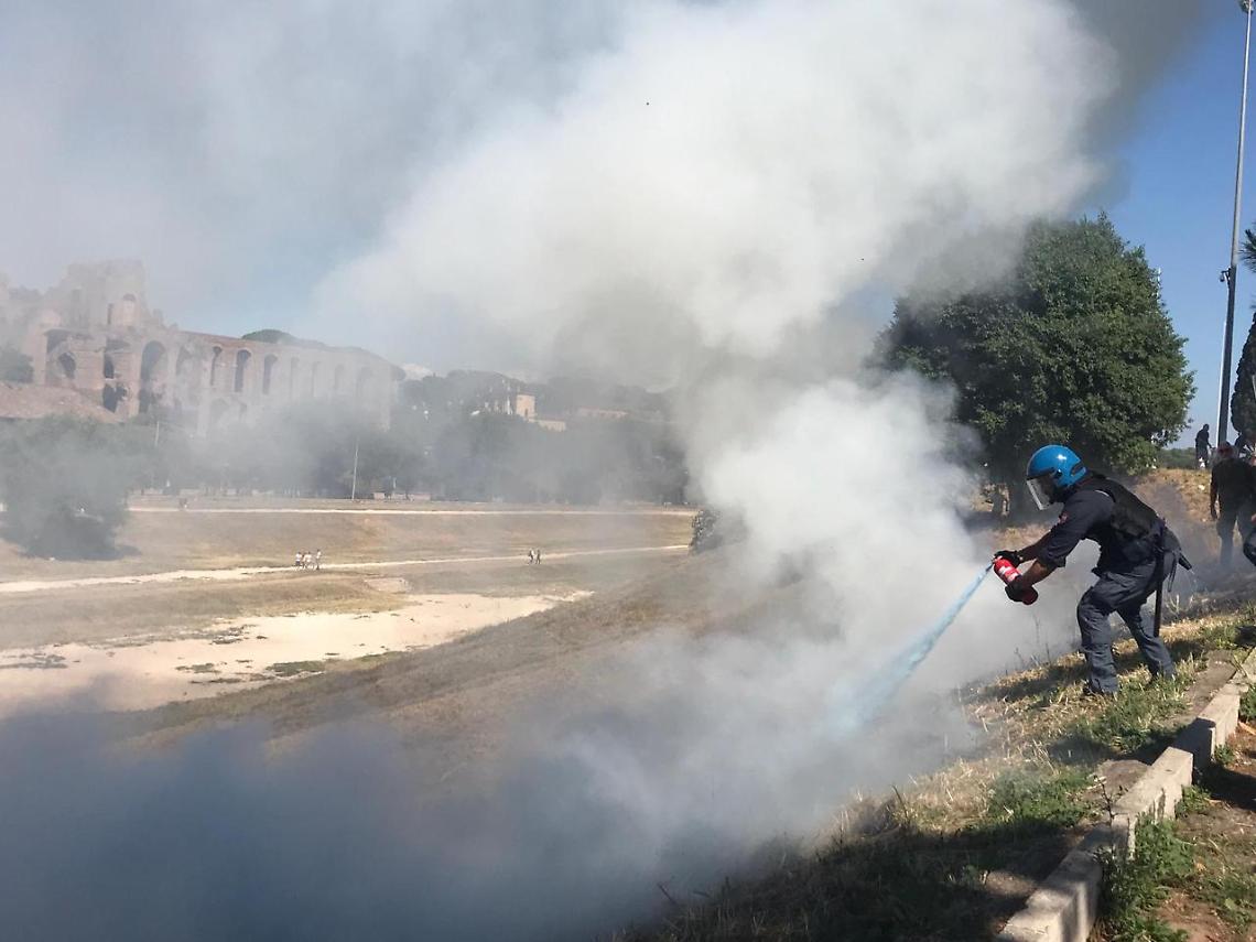 Circo Massimo, alta tensione: scontri alla manifestazione