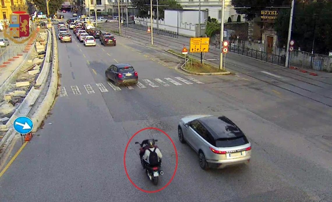 Scipparono Rolex a un turista americano: quattro in manette