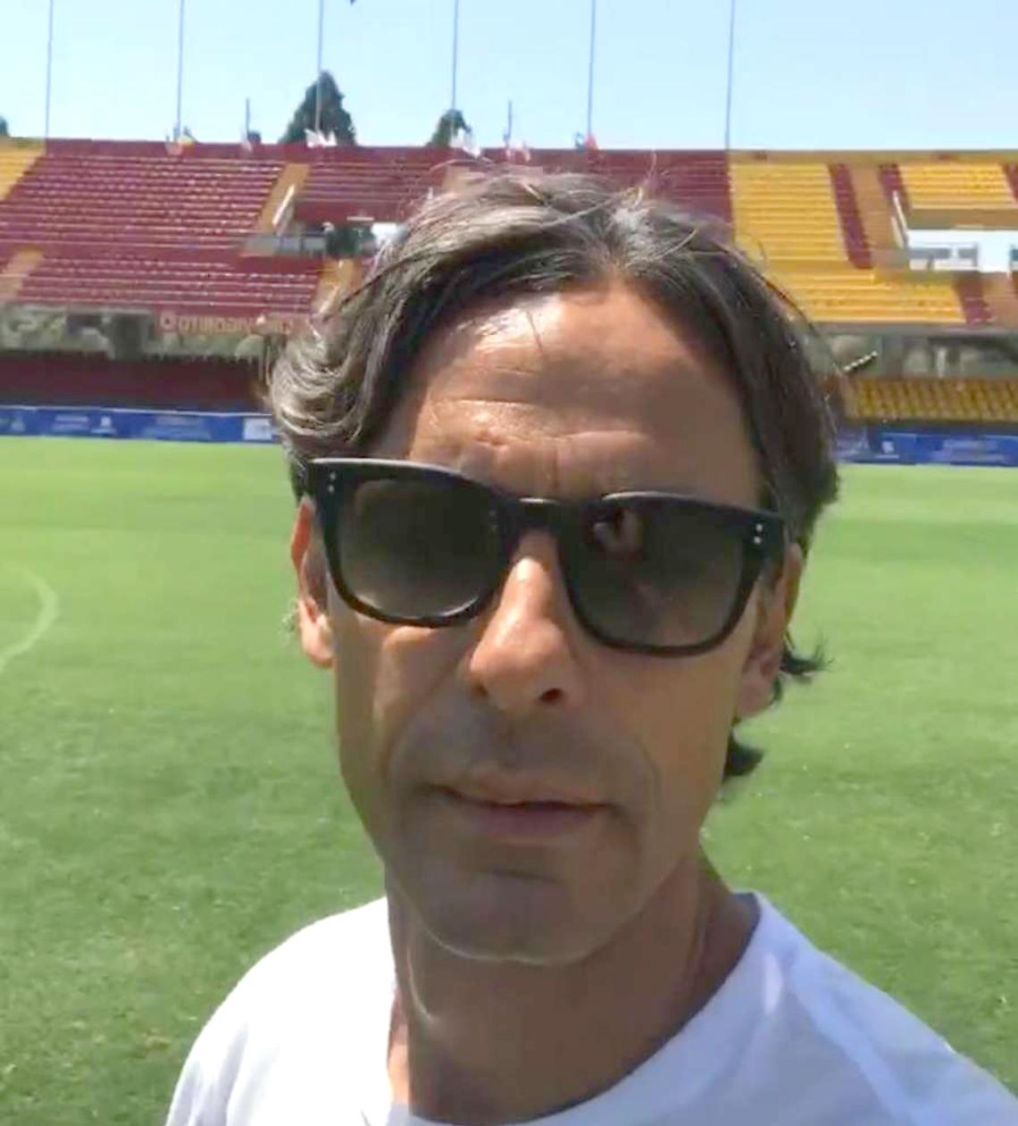 Benevento, Inzaghi si presenta: «Voglio la A»
