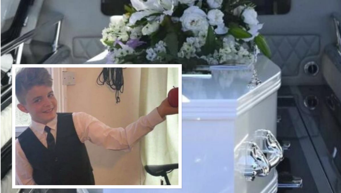 Uccide l’amico con 70 coltellate, 12enne muore decapitato: «Era uno spione»