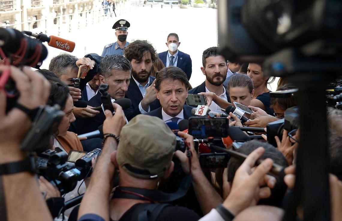 Conte: «Draghi ci dia ragioni per restare»