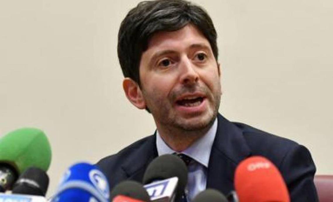 Mascherine, ipotesi di proroga dell'obbligo al 31 agosto