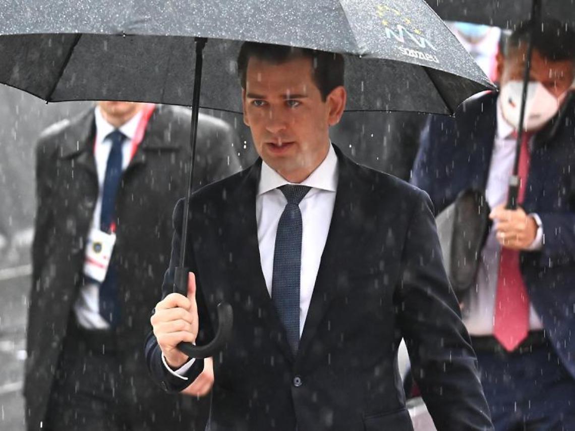 Austria, Kurz indagato per favoreggiamento della corruzione