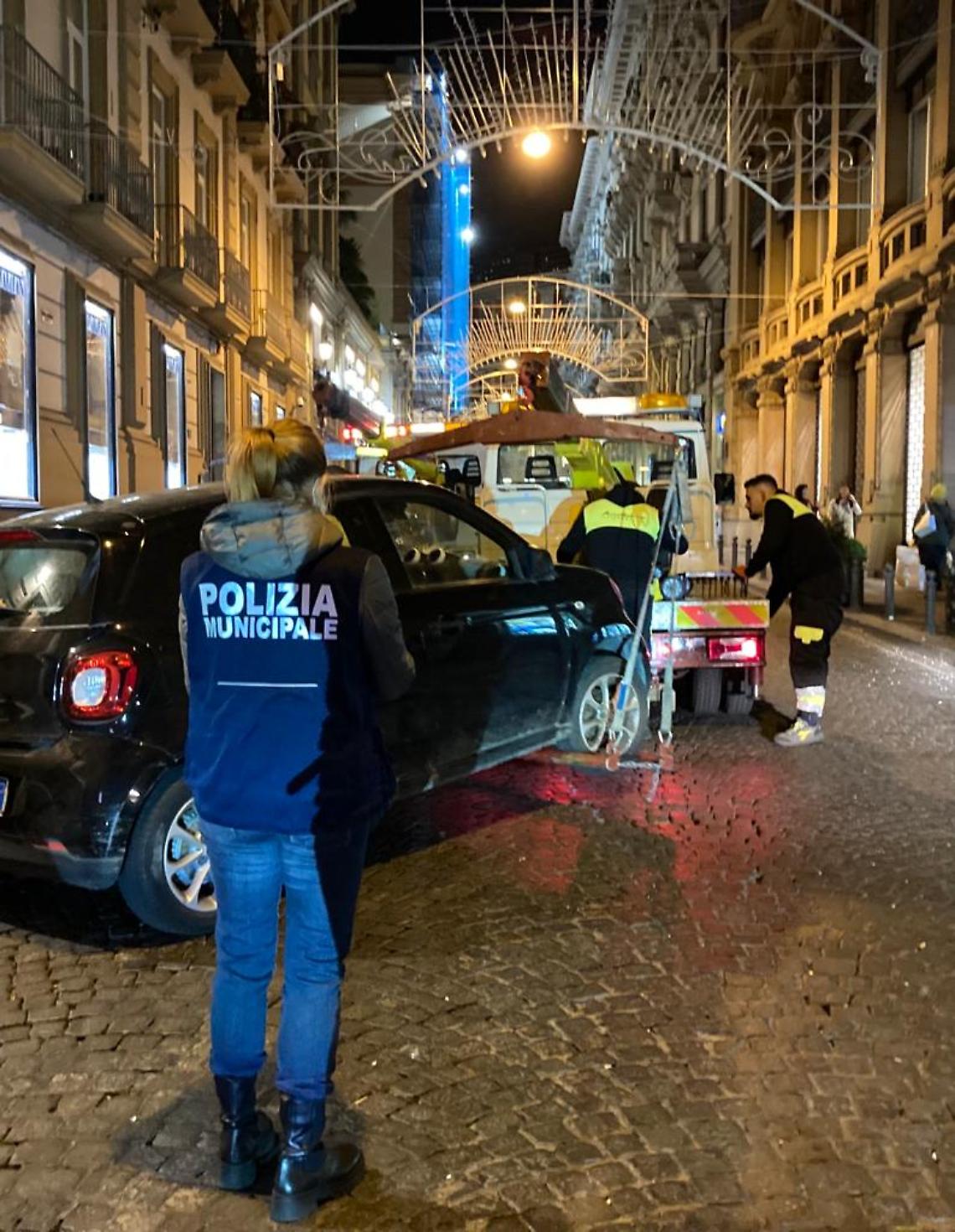Green pass, controlli a Napoli: sospesa una serata a Chiaia