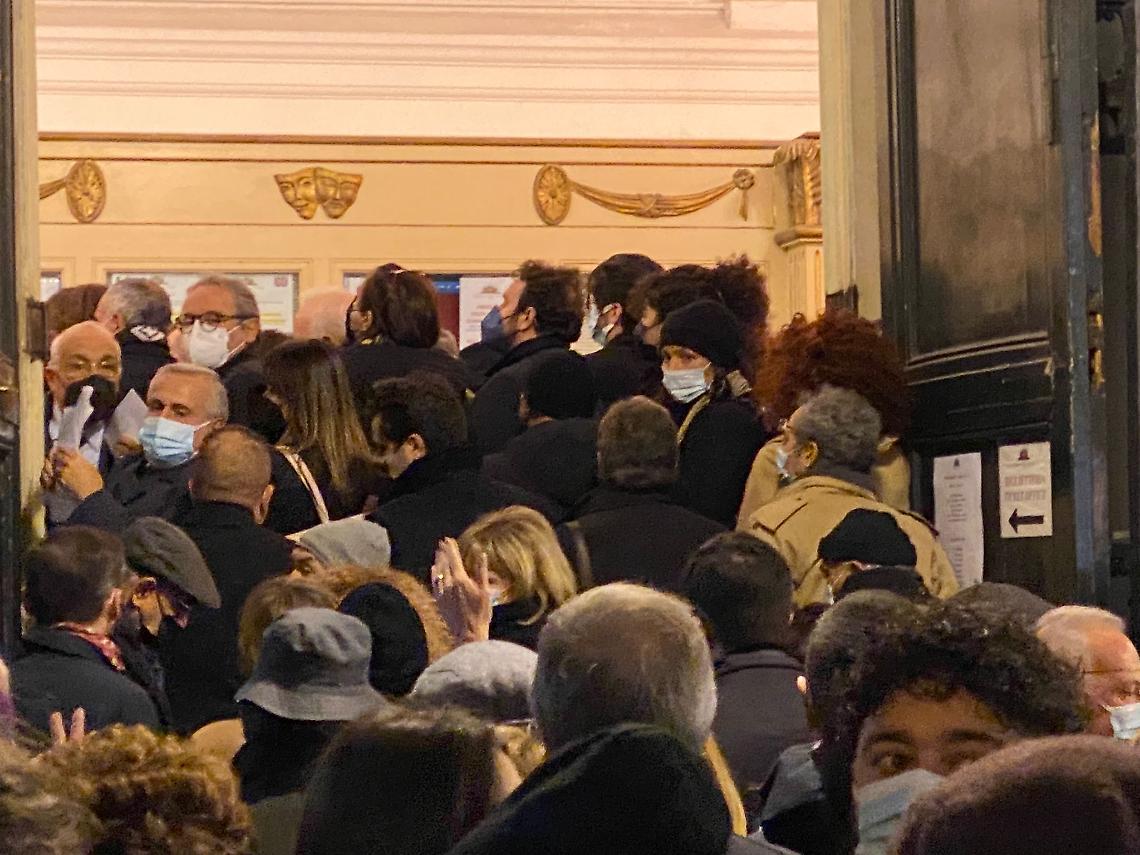 Covid, ressa al San Carlo per la prima: Verdoliva e de Giovanni vanno via