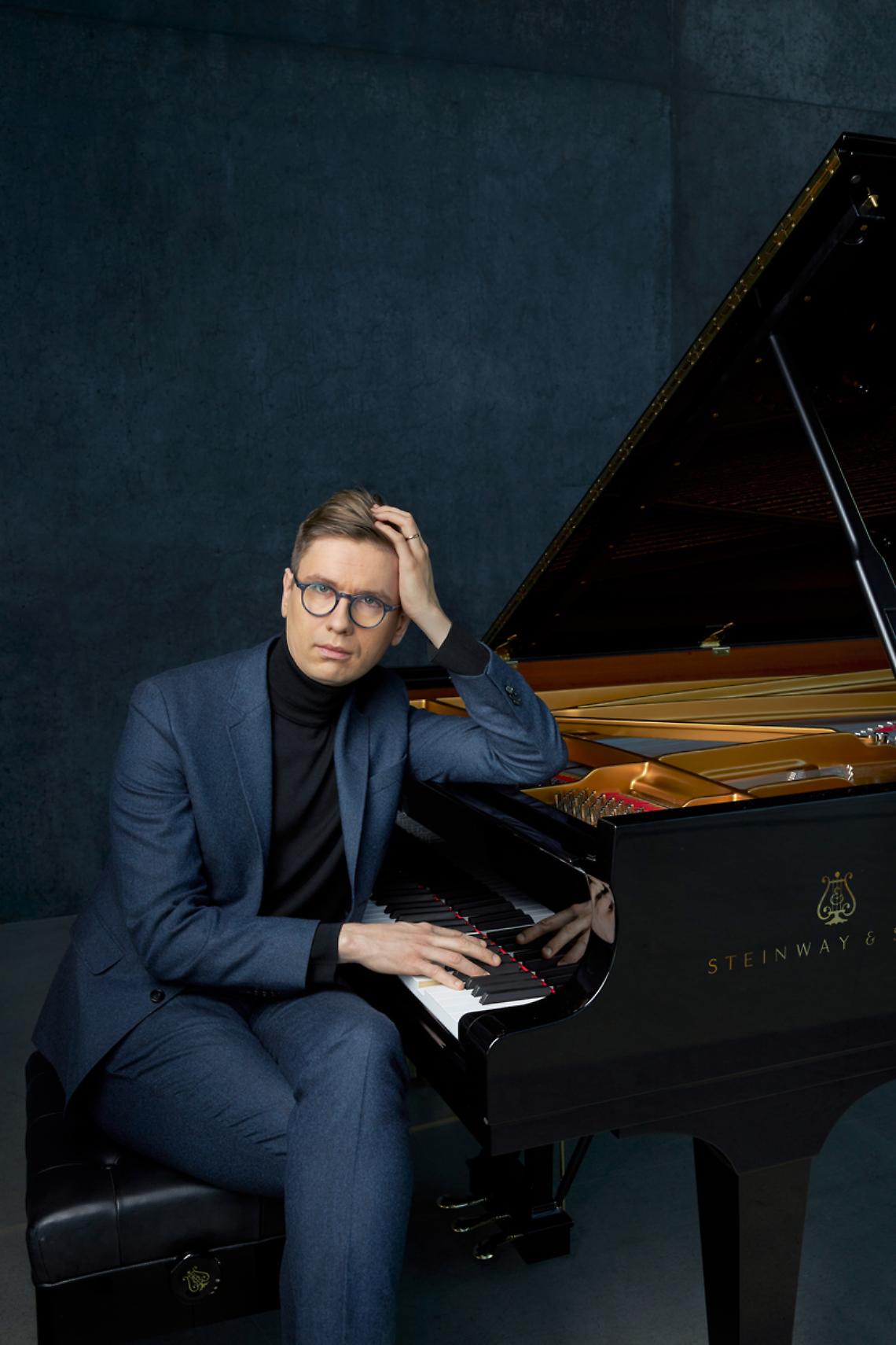 “Alberto Napolitano”, il pianista Vikingur Ólafsson suona “Spirio | r”