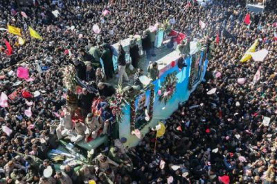 Soleimani, calca alla cerimonia: 50 morti