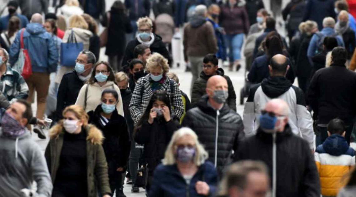 Covid, l'annuncio: «Dall'11 febbraio via le mascherine all'aperto in tutta Italia»