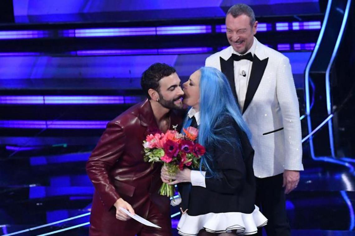 Sanremo, prima serata tra show e omaggi. Bertè in testa a top 5 stampa