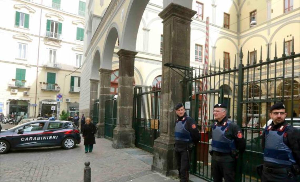 Comandante dell'Arma in visita alla Pastrengo dopo la “stesa"