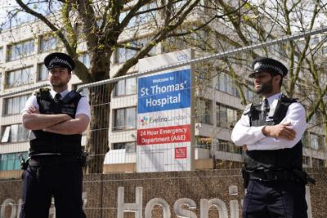 Coronavirus, Johnson «non è attaccato a ventilatore»