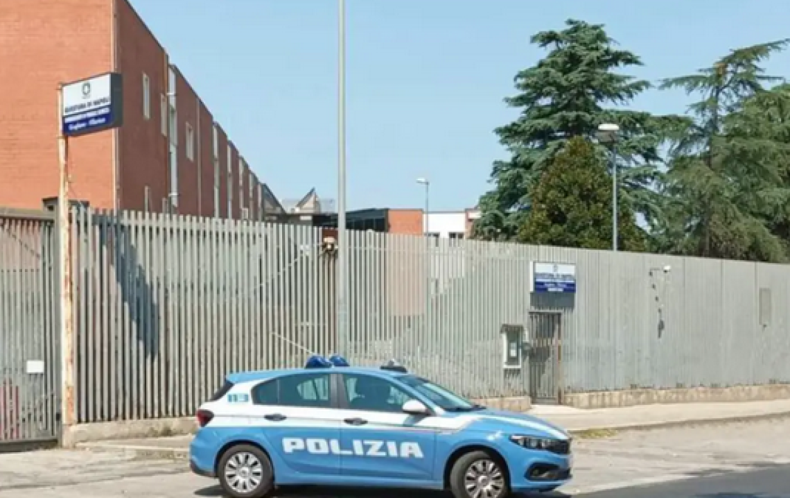 Insegue e minaccia l’ex compagna: arrestato dalla polizia