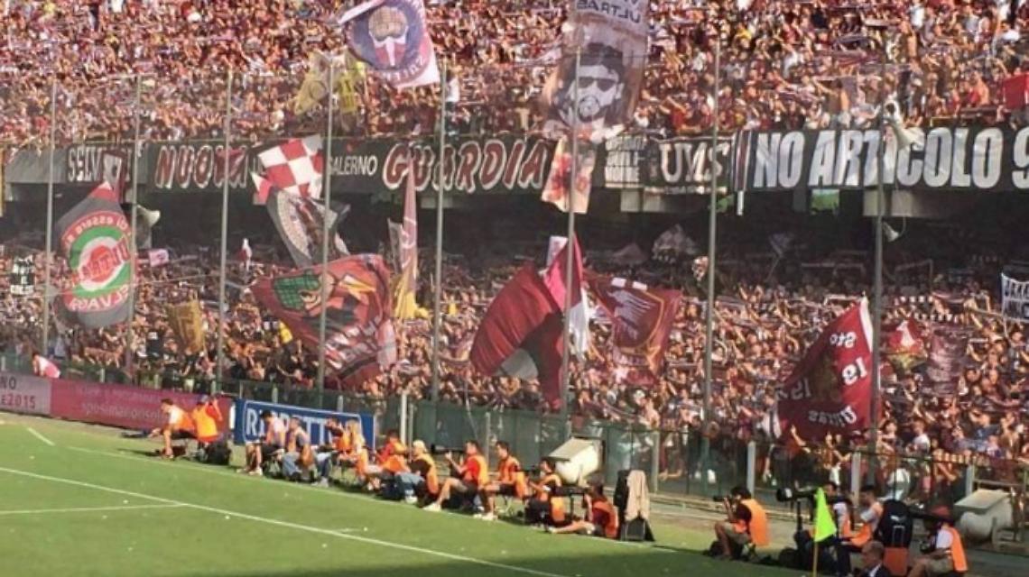 La Salernitana pareggia in casa. E ora trema