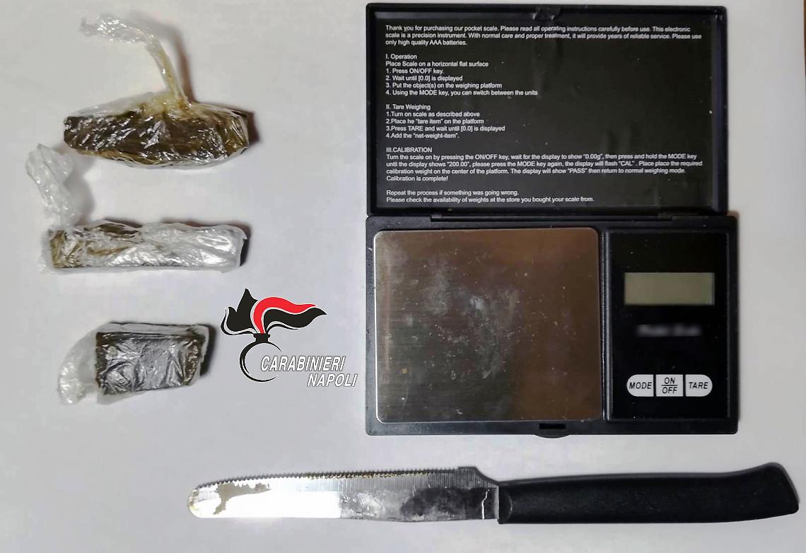 Spaccio di hashish al Porto, nei guai 23enne
