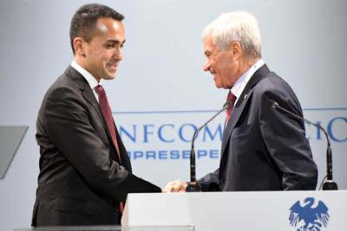 Di Maio: «L'Iva non aumenterà»