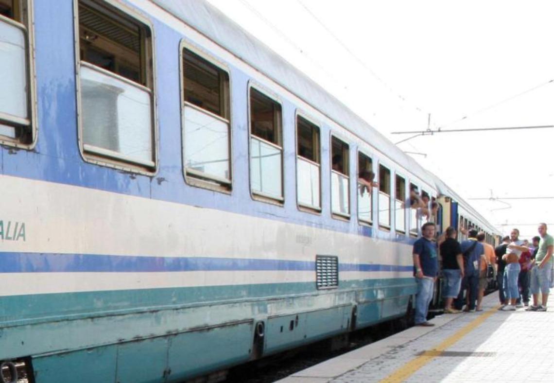 Investiti da treni, una 83enne morta a Nocera Superiore e un uomo a Cancello