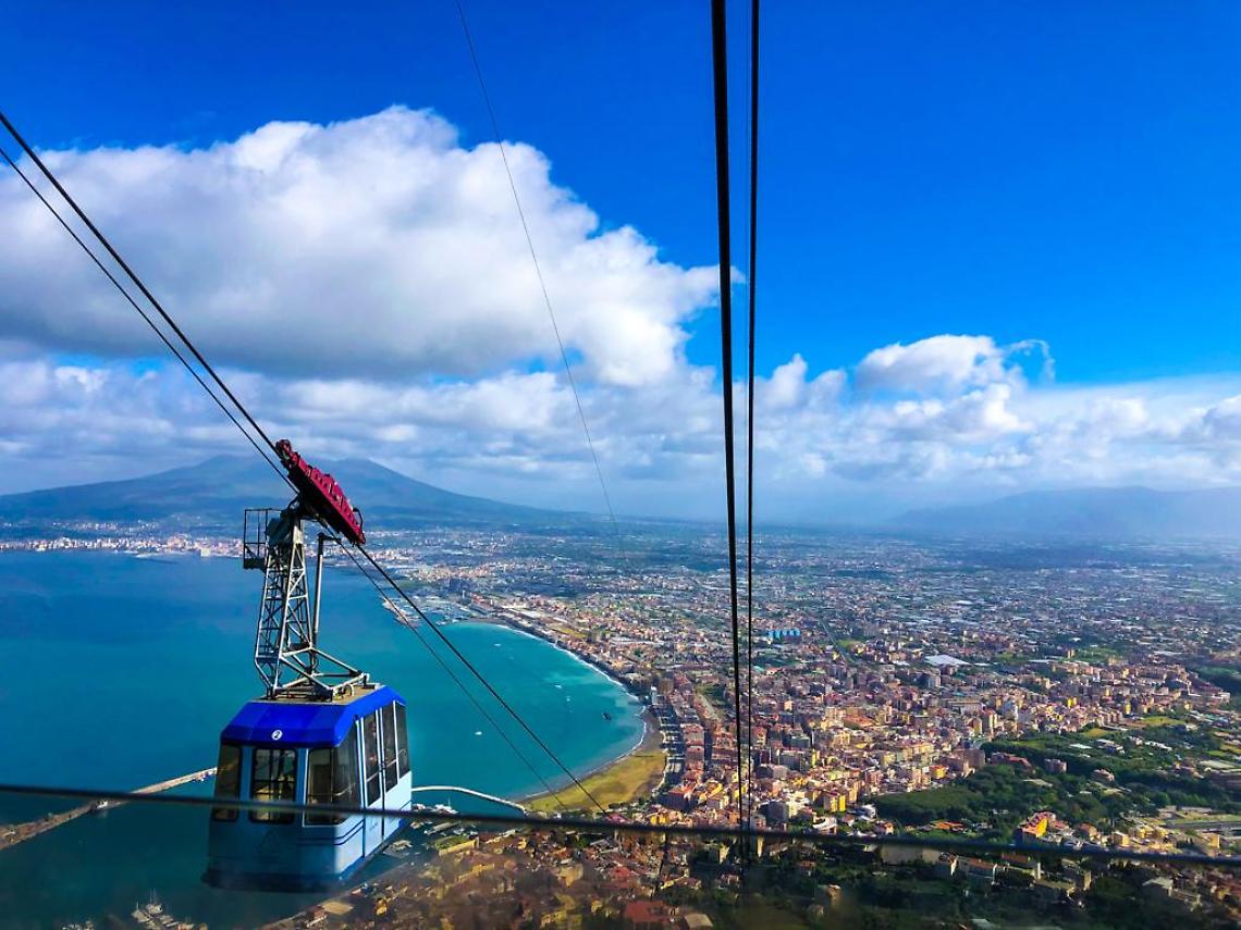 Si ferma la funivia del Faito, bus sostitutivi per i turisti